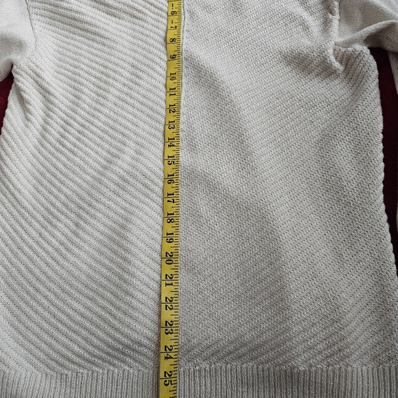 Chaps Women Large V-Neck Ivory Metallic Gold Shimmering Knit Sweater - Picture 6 of 8